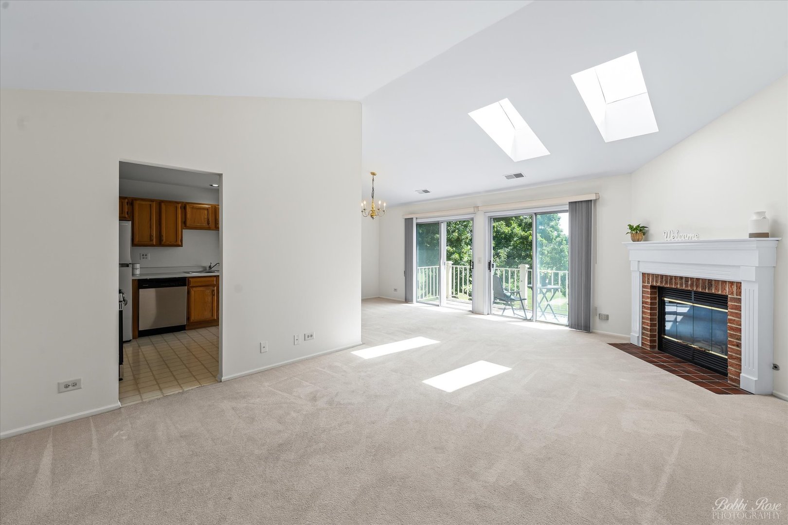 307 Glasgow Lane #V2, Schaumburg, IL 60194