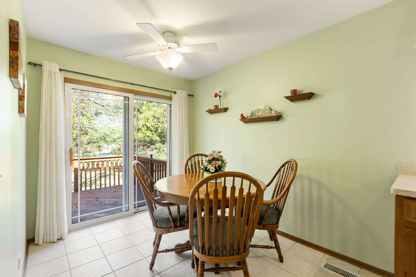 6068 Morningside Court, Gurnee, IL 60031