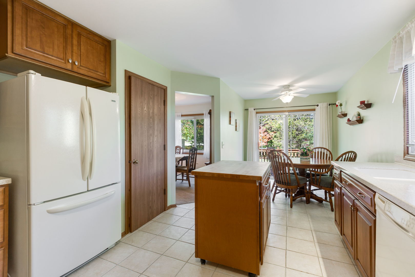 6068 Morningside Court, Gurnee, IL 60031