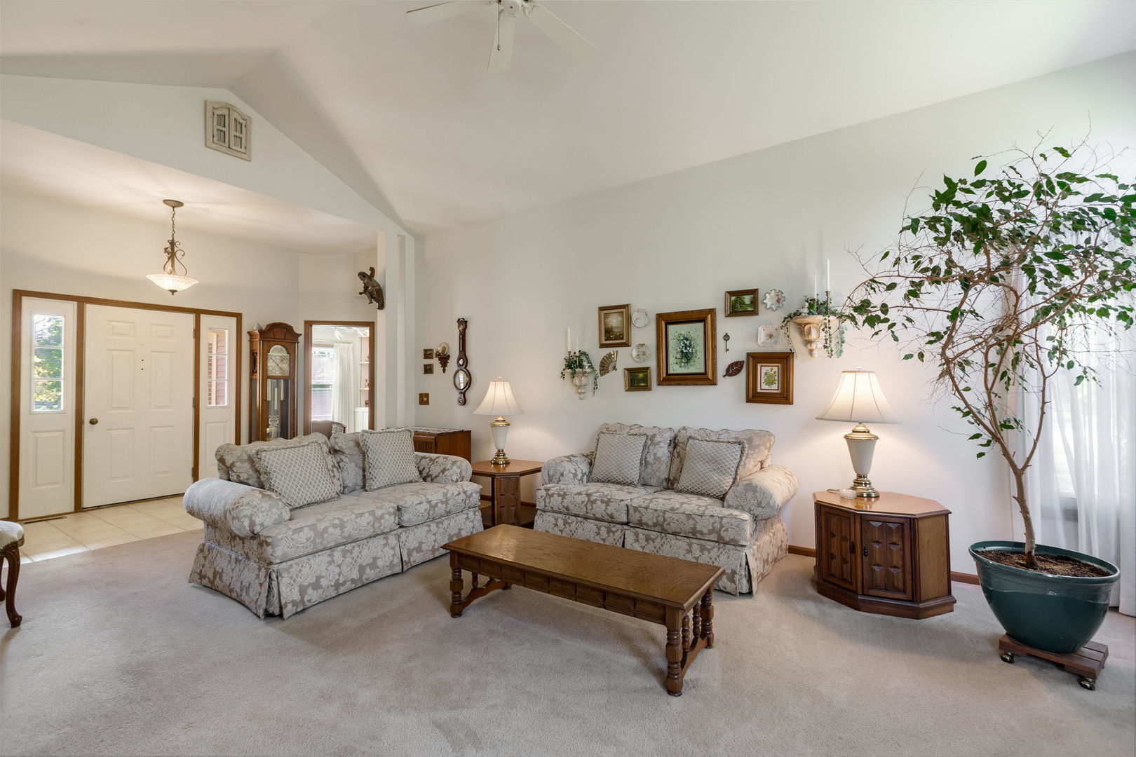 6068 Morningside Court, Gurnee, IL 60031