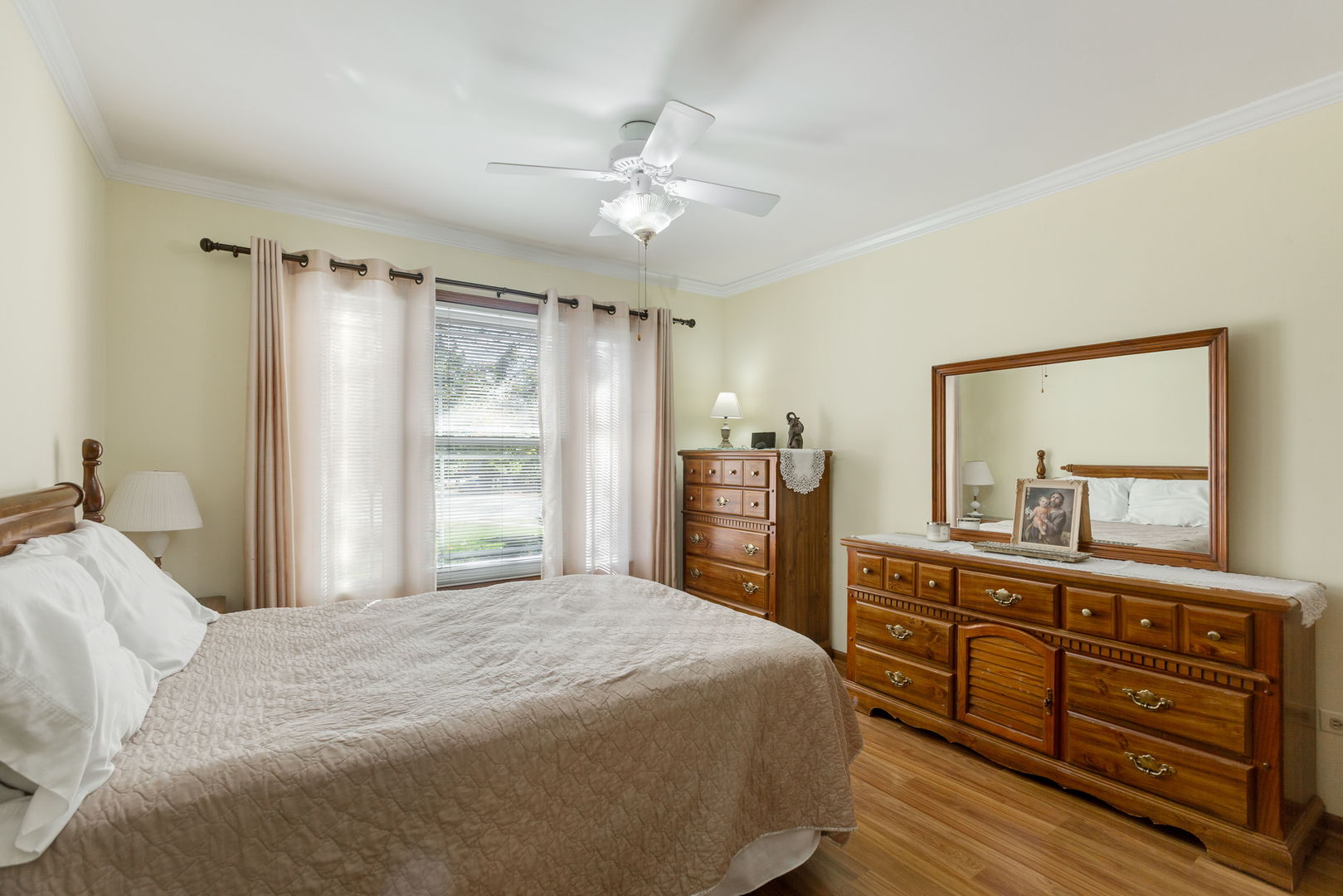 6068 Morningside Court, Gurnee, IL 60031