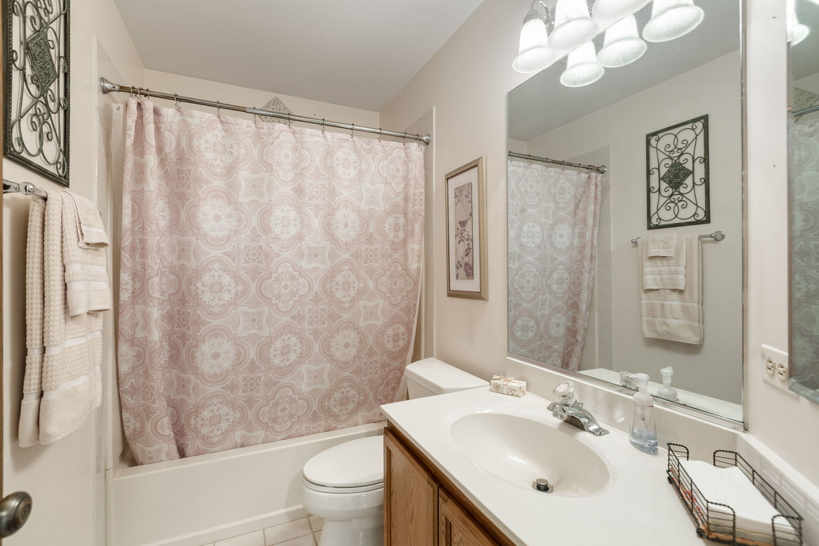 6068 Morningside Court, Gurnee, IL 60031