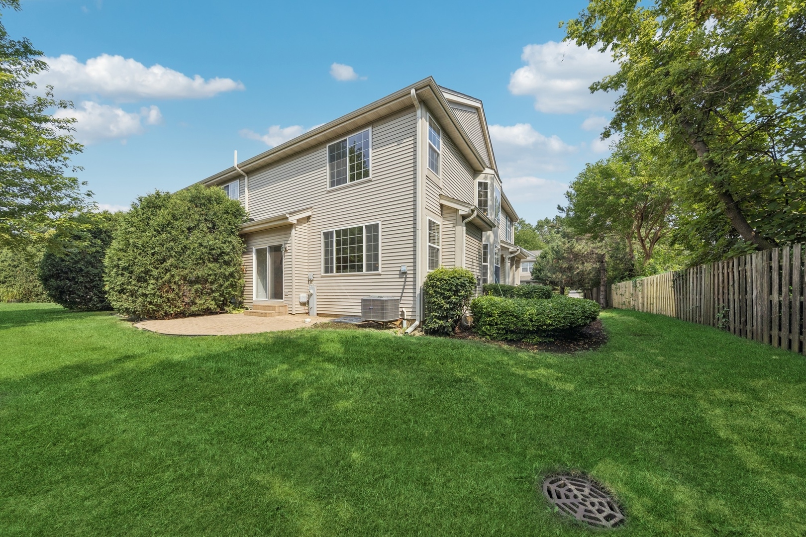 379 Evergreen Circle, Glendale Heights, IL 60139