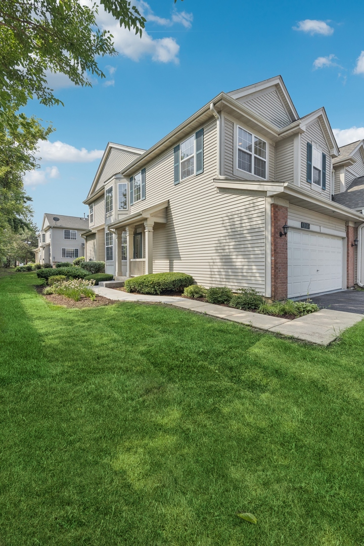 379 Evergreen Circle, Glendale Heights, IL 60139