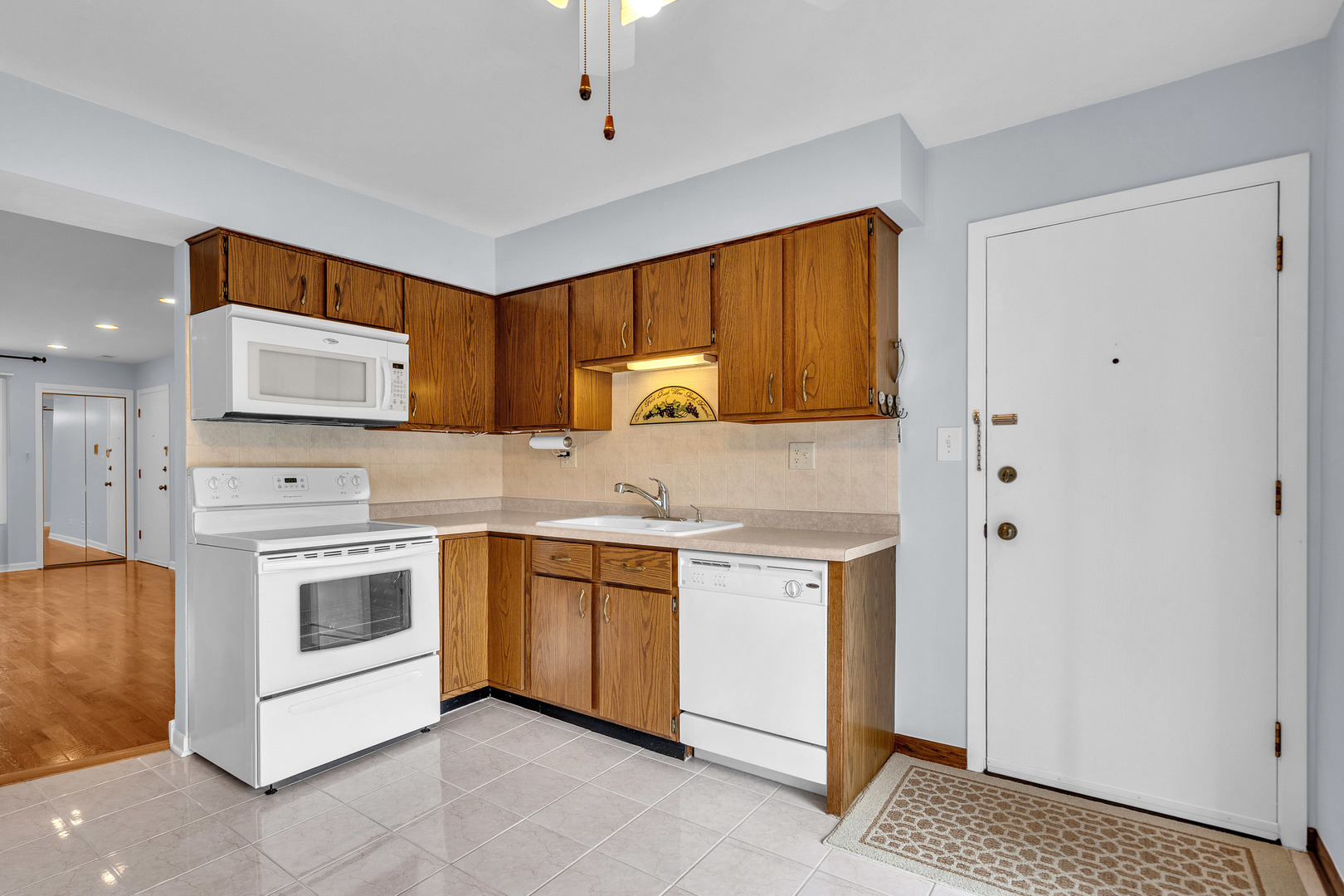 9310 Hamilton Court #A, Des Plaines, IL 60016