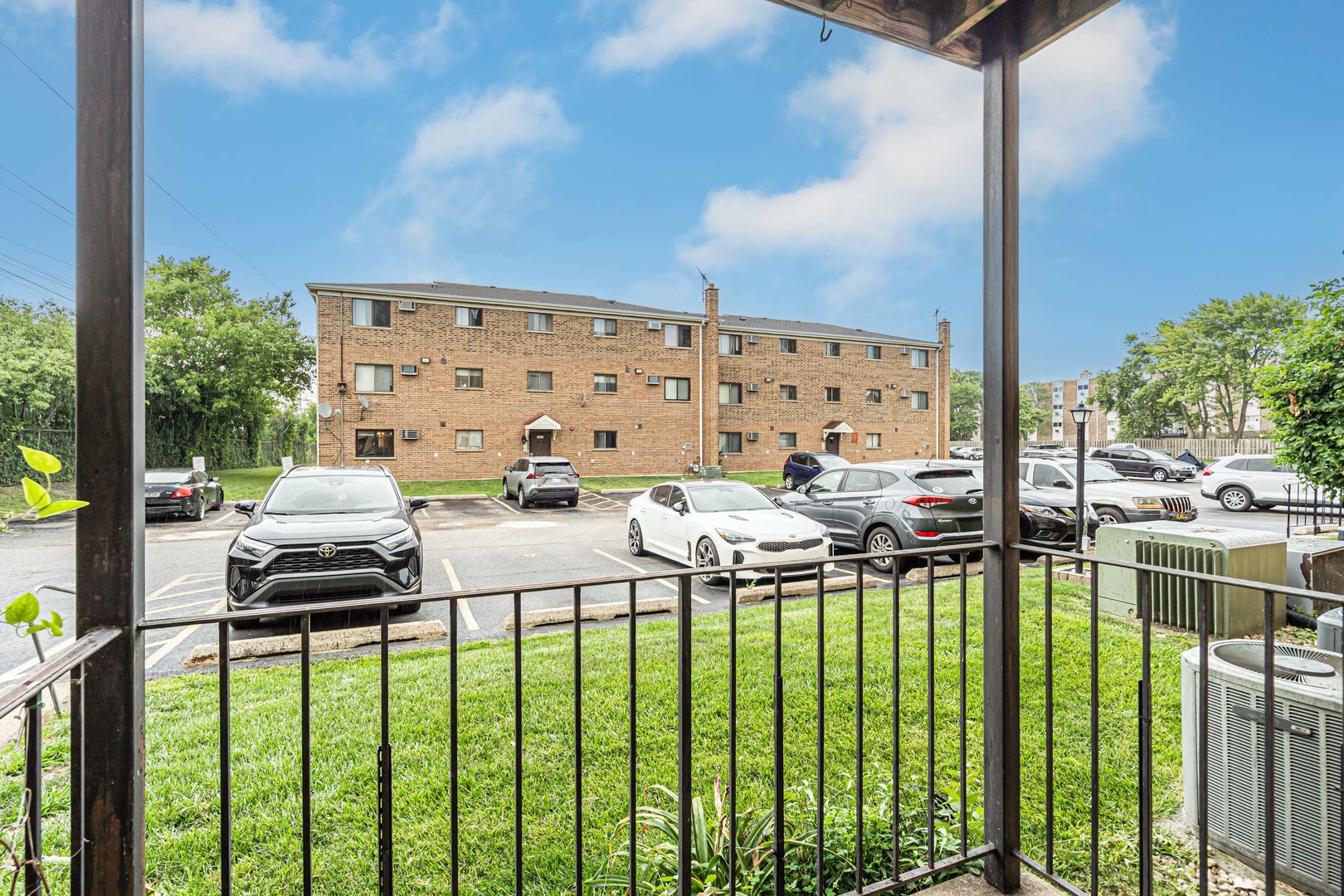 9310 Hamilton Court #A, Des Plaines, IL 60016