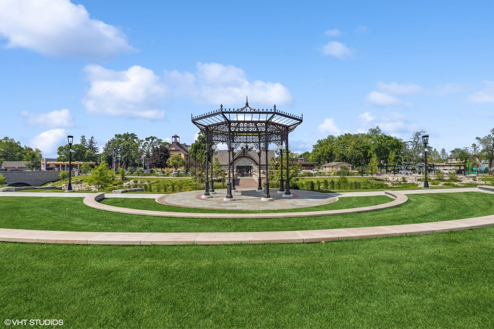 865 Sterling Heights Drive, Antioch, IL 60002