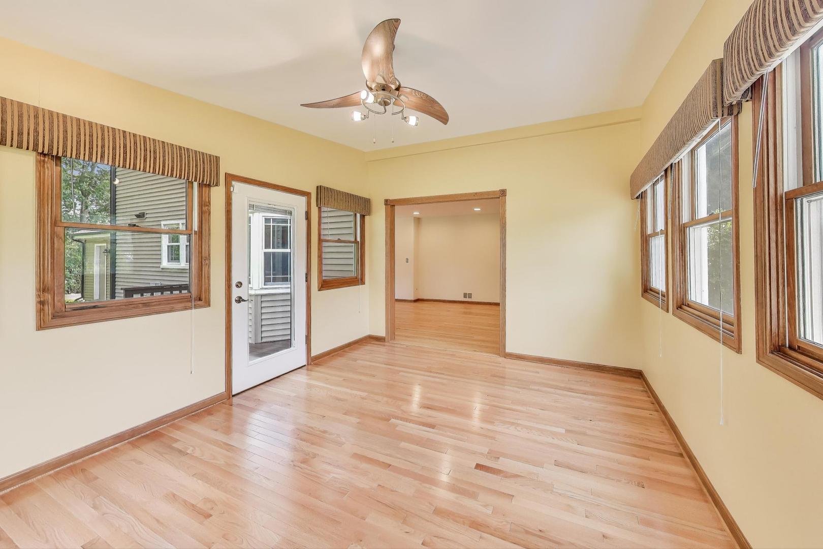 1601 Saddle Hill Road, Green Oaks, IL 60048
