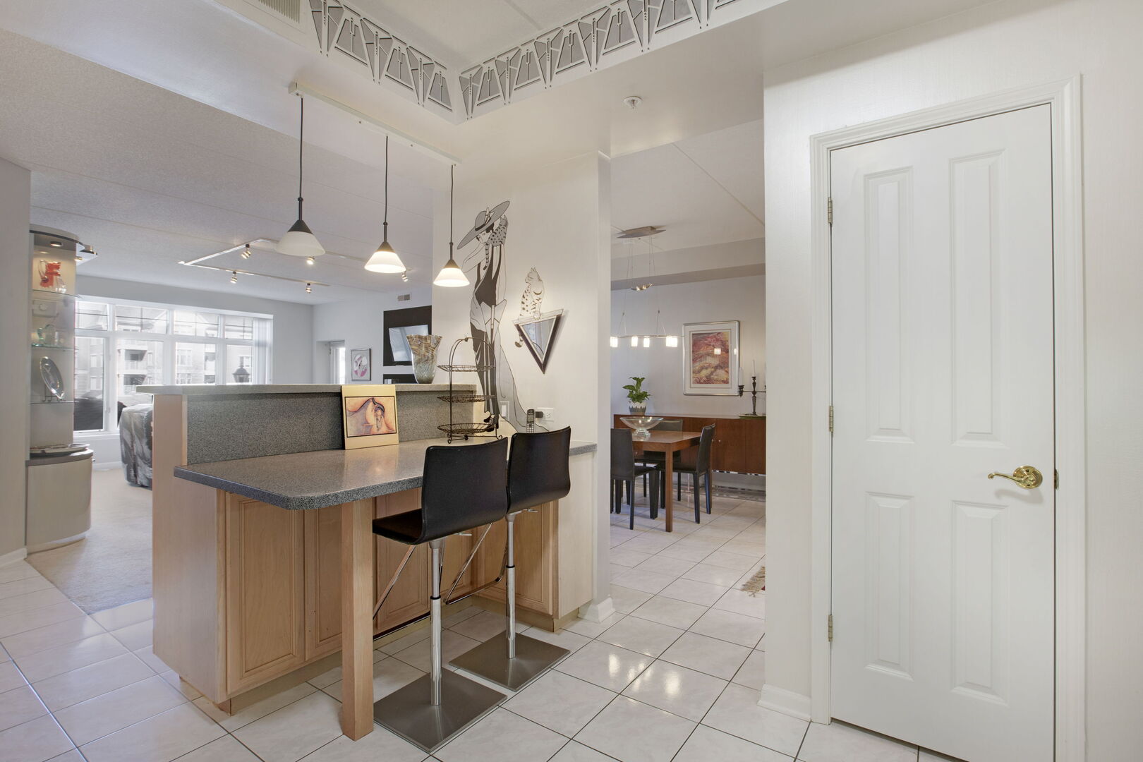 445 Village Green #201, Lincolnshire, IL 60069