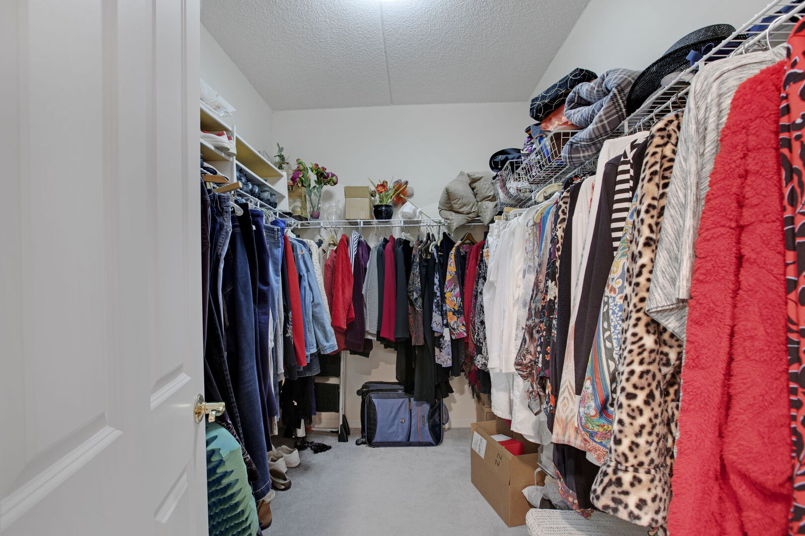 445 Village Green #201, Lincolnshire, IL 60069
