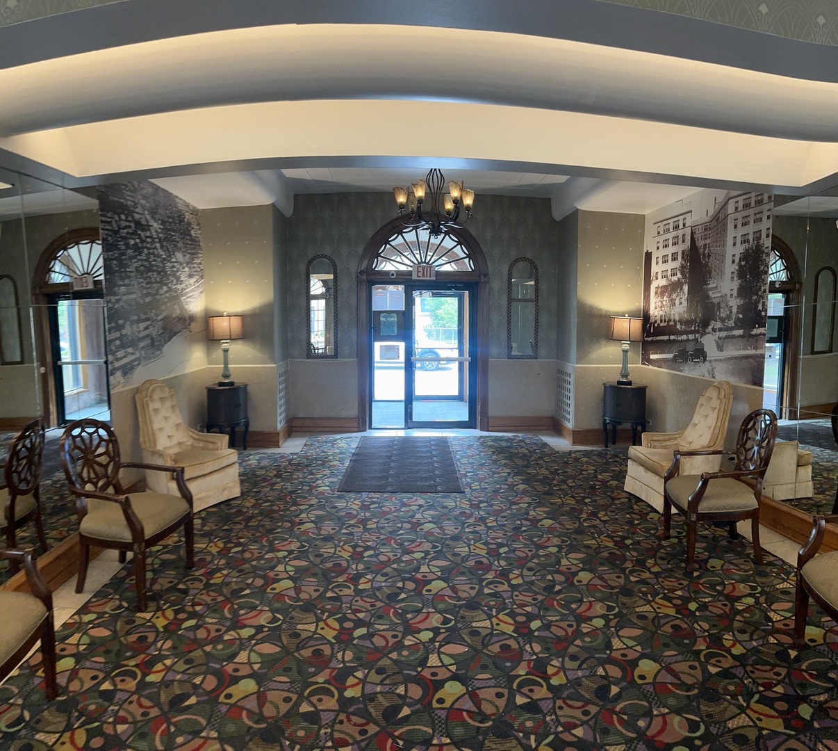 5480 S Cornell Avenue #100, Chicago, IL 60615