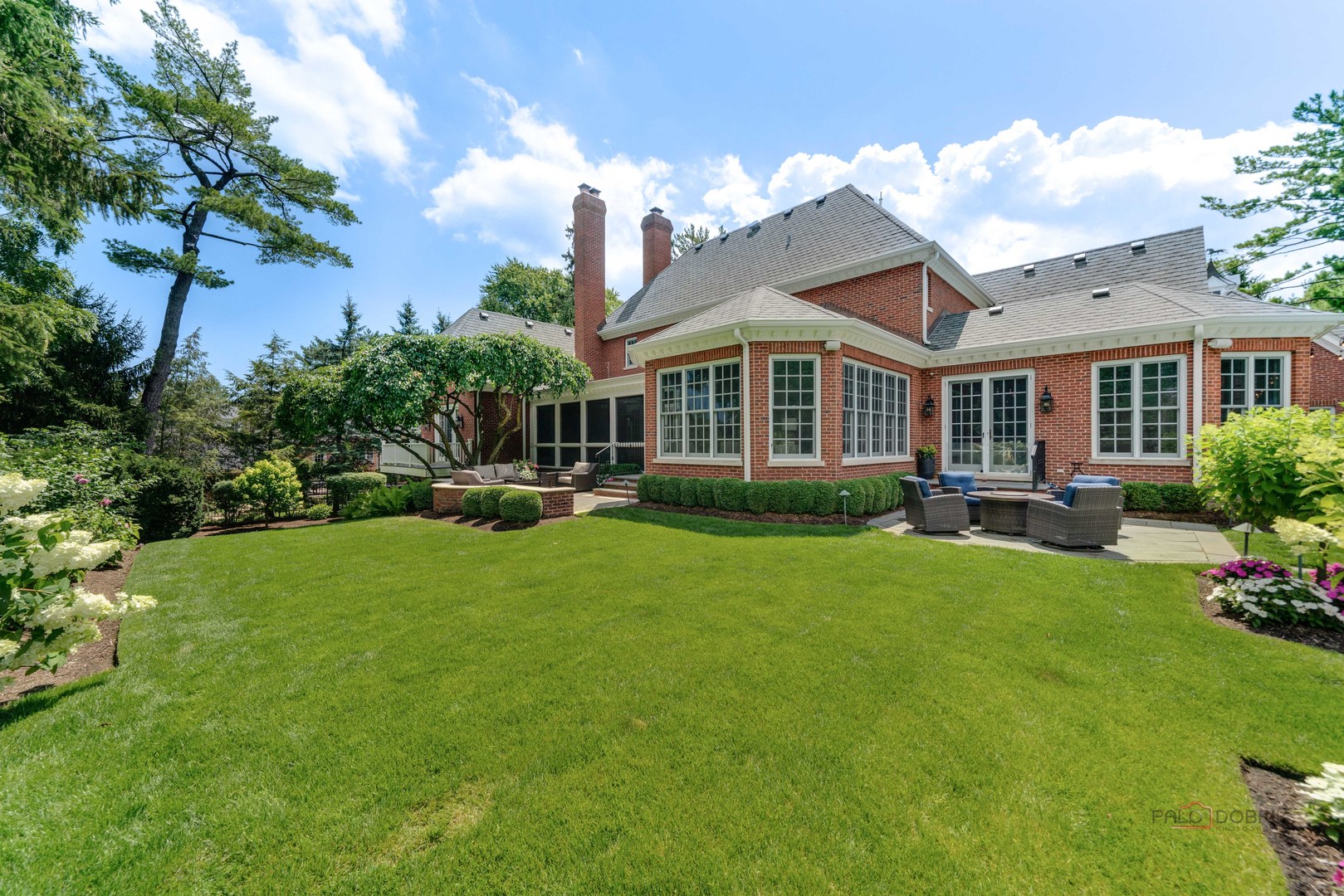 900 Lake Street, Libertyville, IL 60048