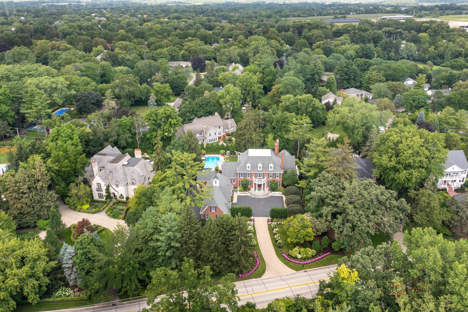 900 Lake Street, Libertyville, IL 60048