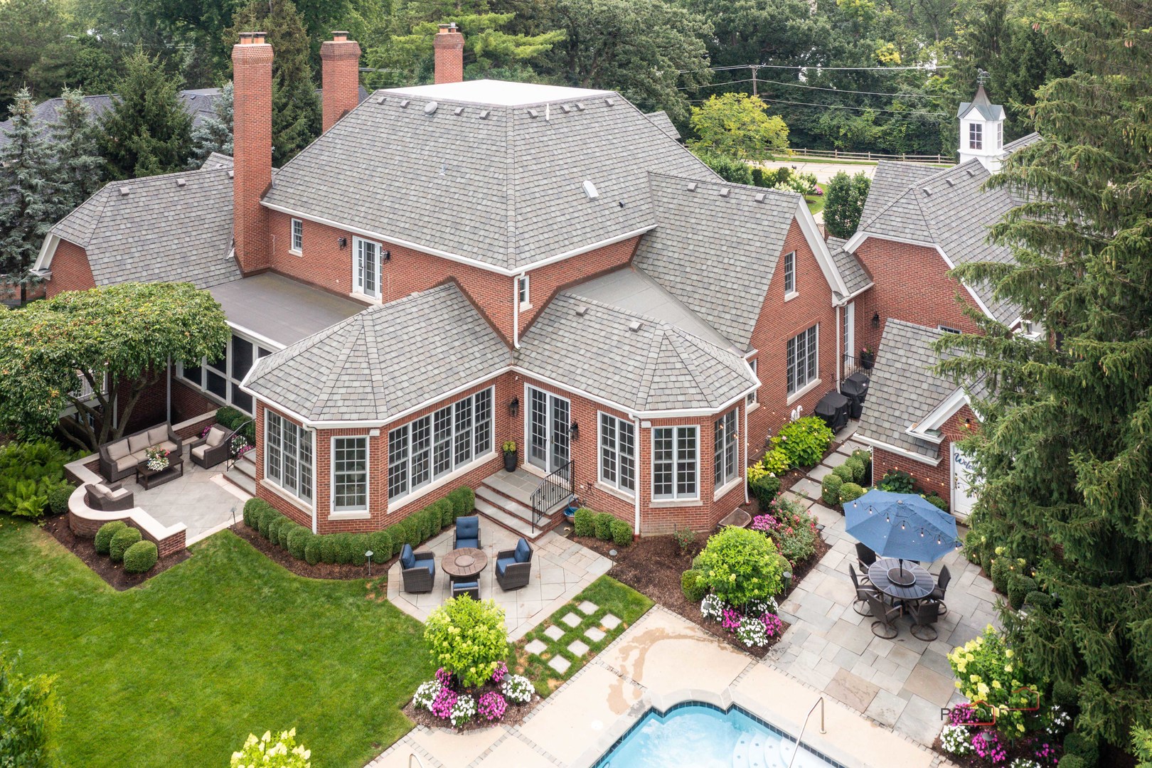900 Lake Street, Libertyville, IL 60048