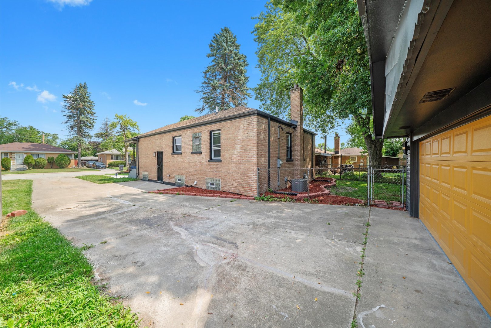 657 Orchid Drive, South Holland, IL 60473
