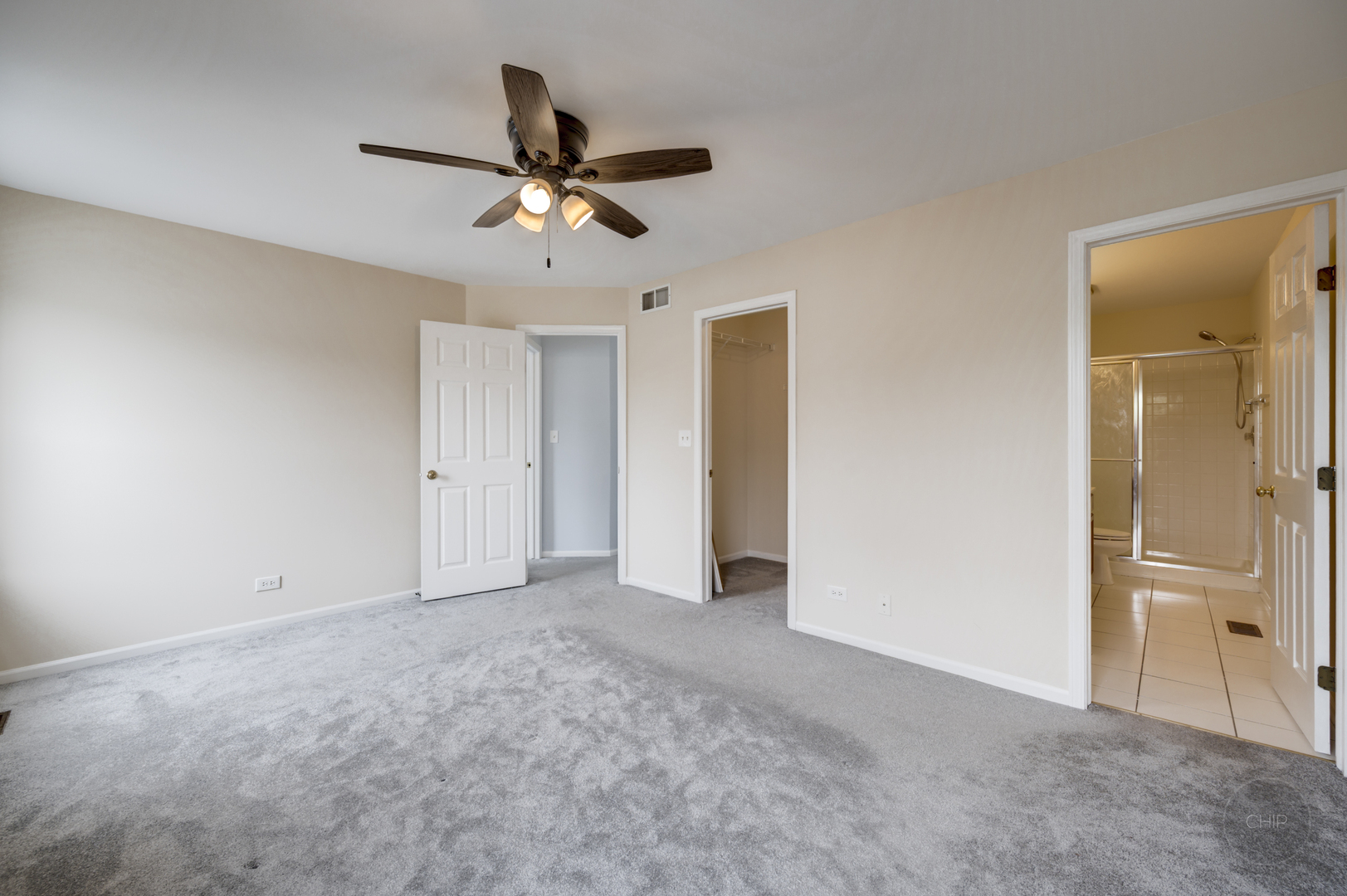 2335 Old George Way, Downers Grove, IL 60515