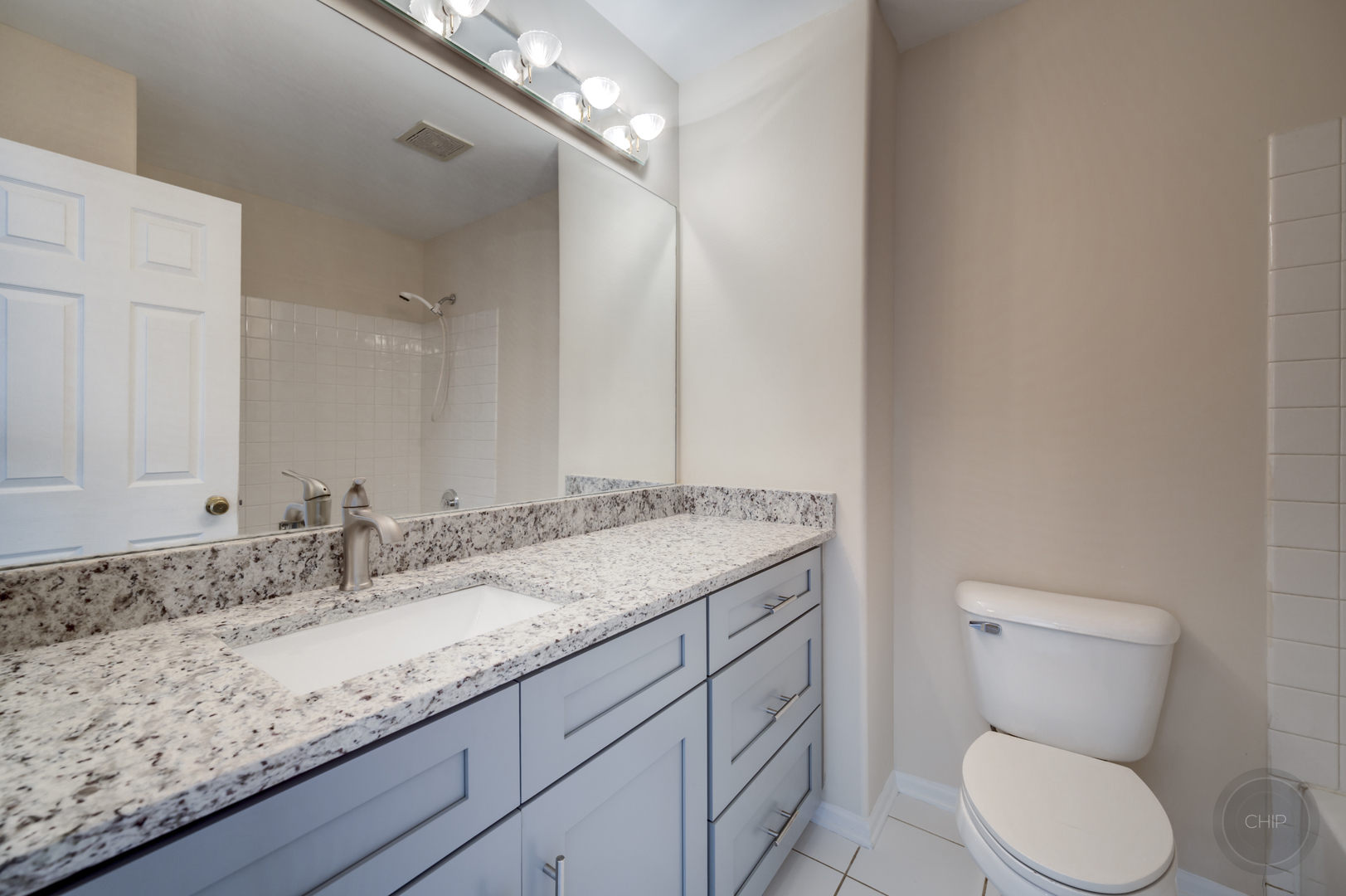2335 Old George Way, Downers Grove, IL 60515
