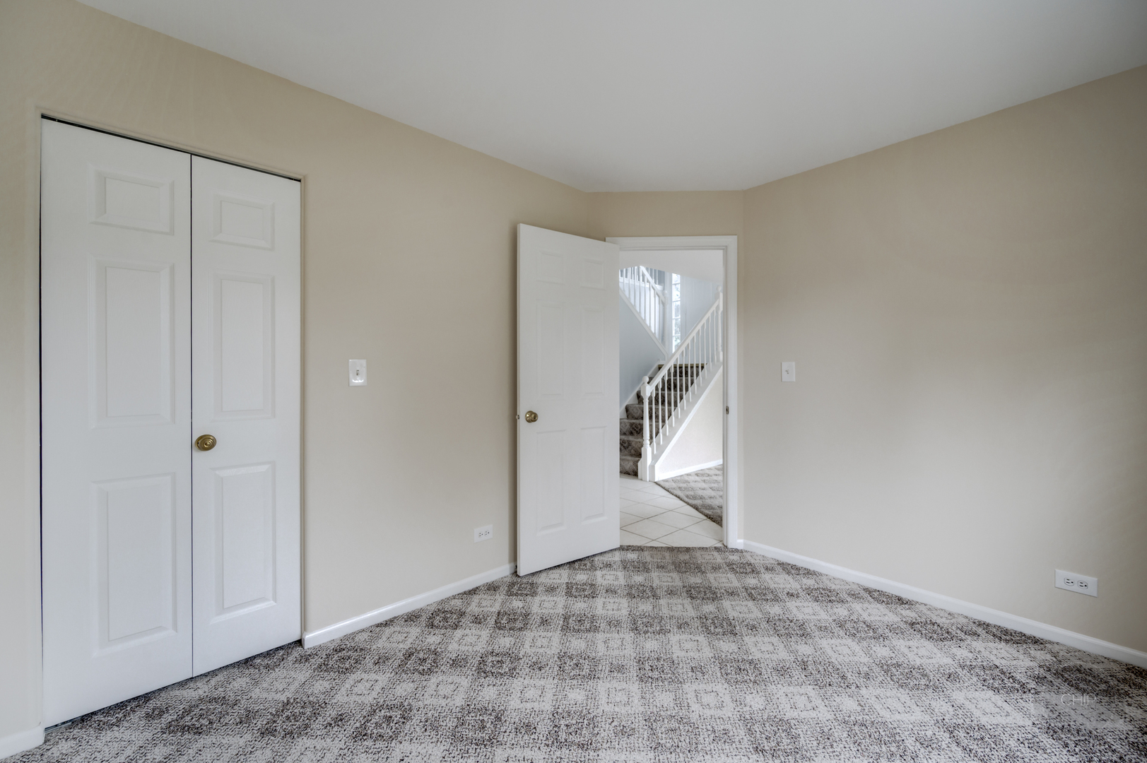 2335 Old George Way, Downers Grove, IL 60515