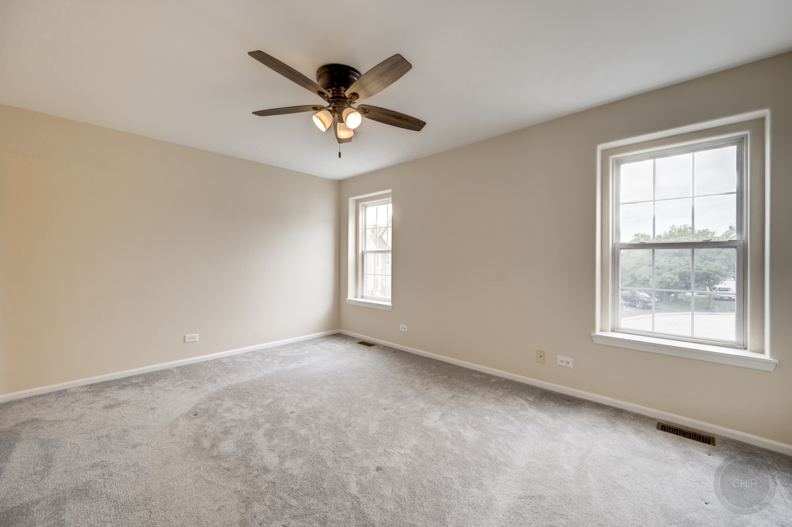 2335 Old George Way, Downers Grove, IL 60515