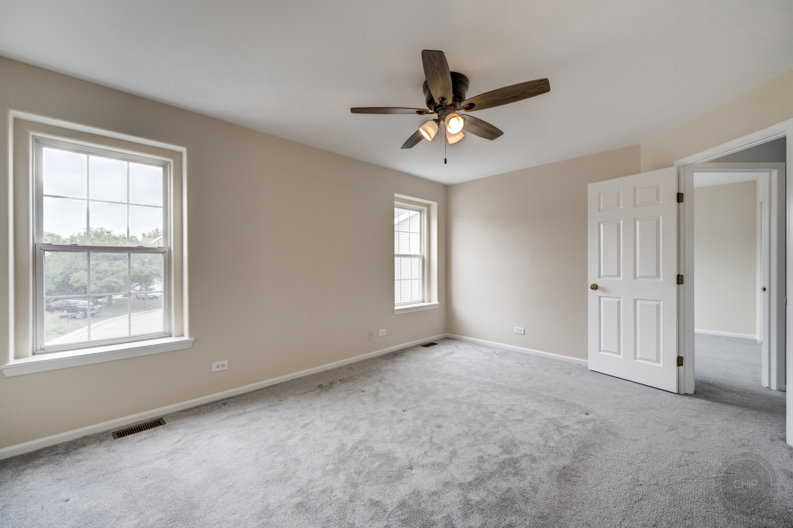 2335 Old George Way, Downers Grove, IL 60515