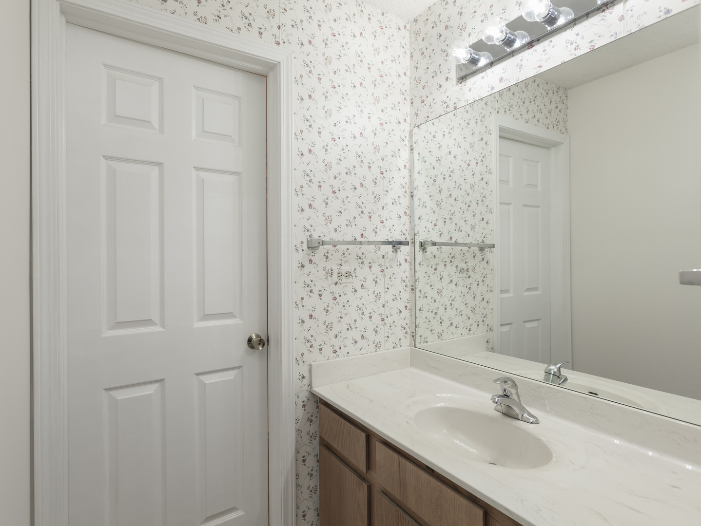 735 Weidner Road #145A1, Buffalo Grove, IL 60089