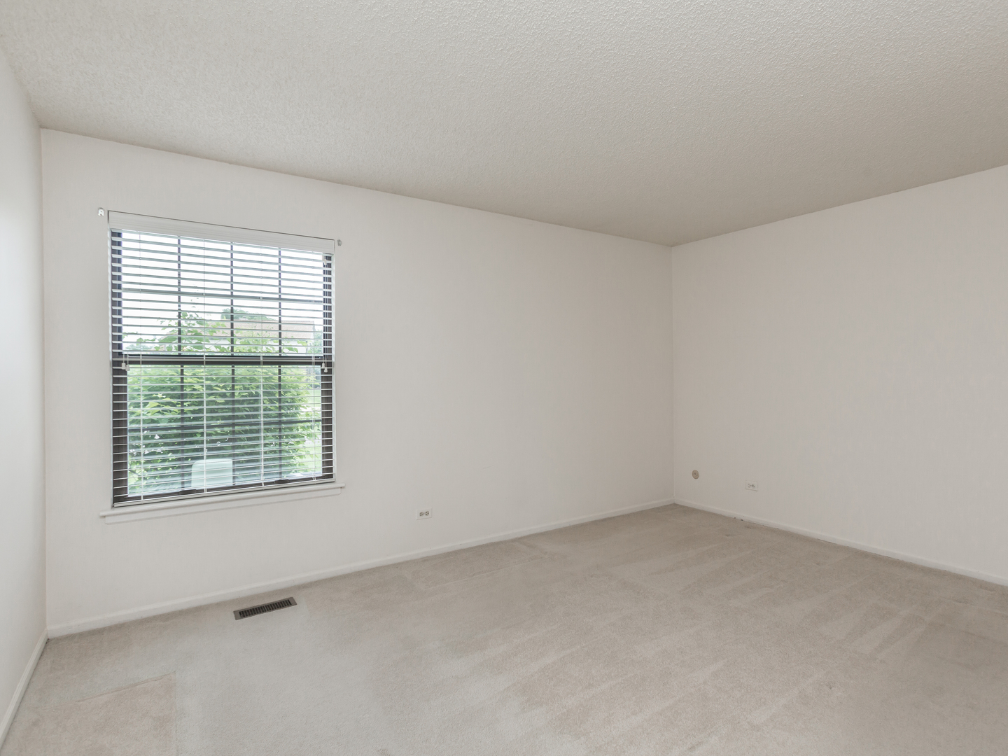 735 Weidner Road #145A1, Buffalo Grove, IL 60089