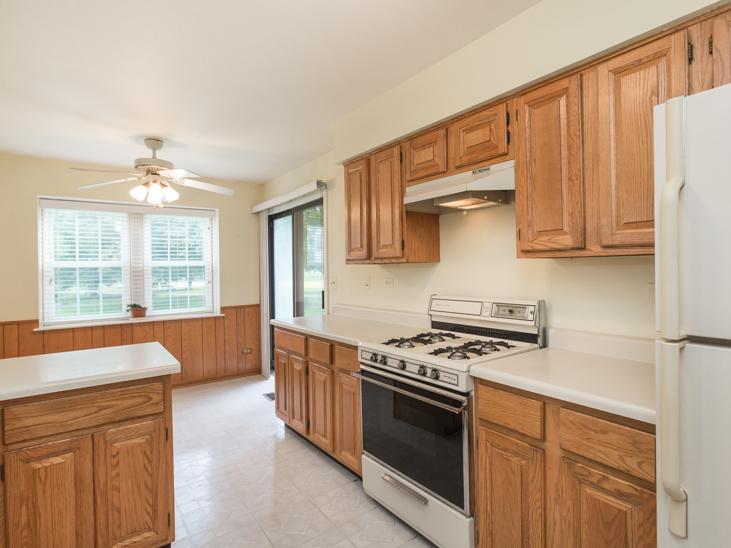 735 Weidner Road #145A1, Buffalo Grove, IL 60089