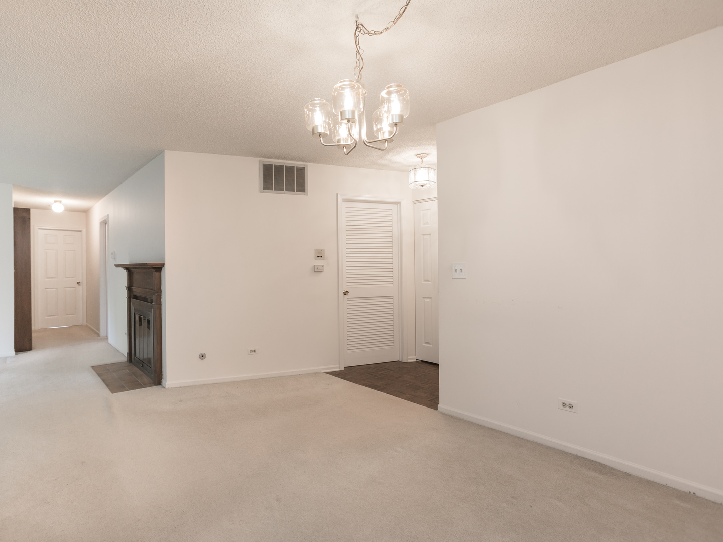 735 Weidner Road #145A1, Buffalo Grove, IL 60089