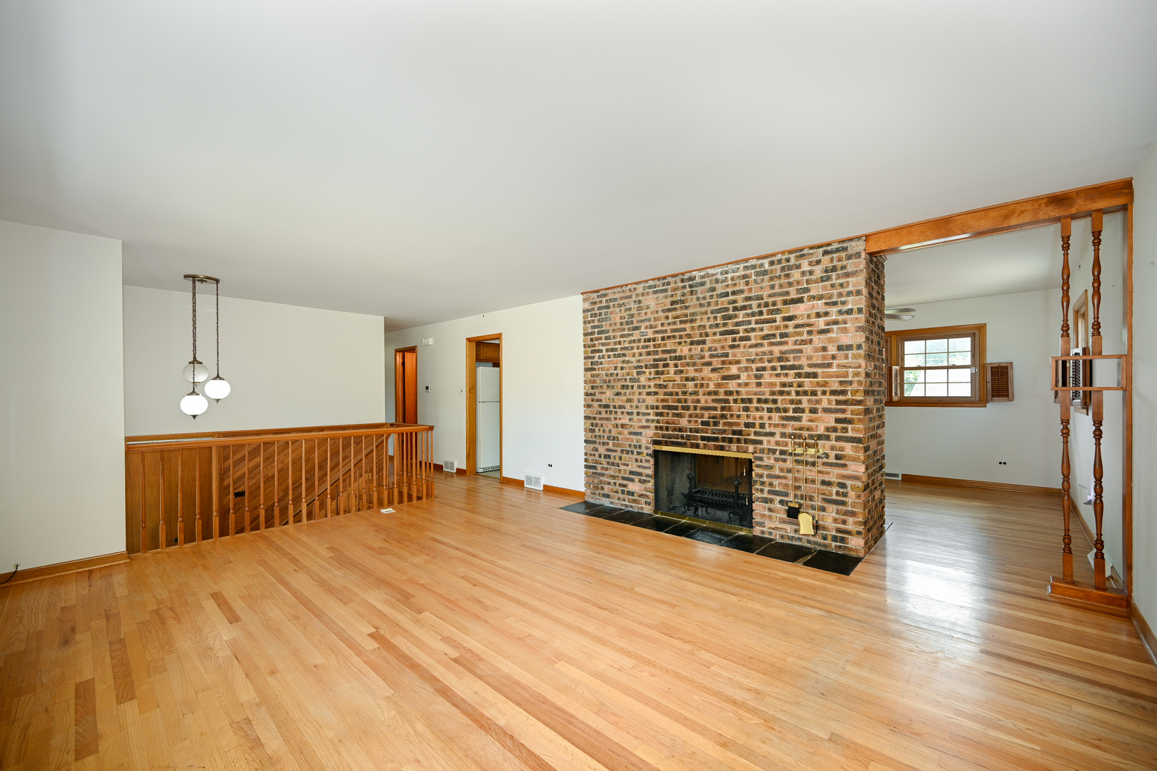 620 Pinecroft Drive, Roselle, IL 60172