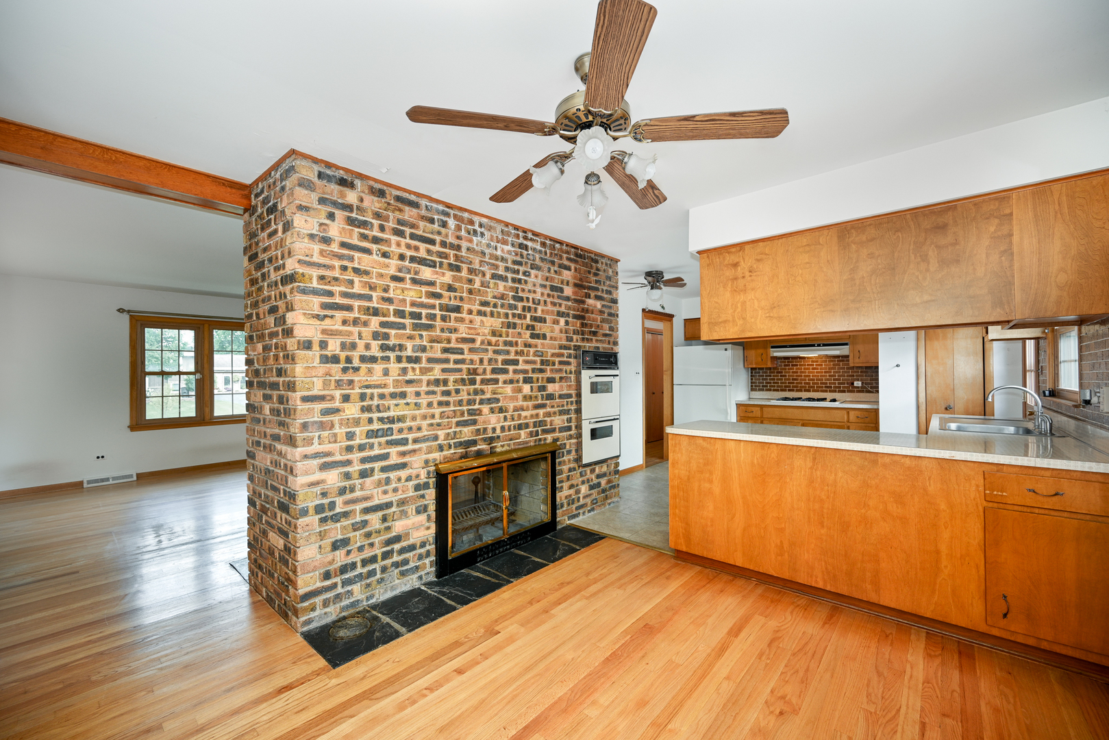 620 Pinecroft Drive, Roselle, IL 60172
