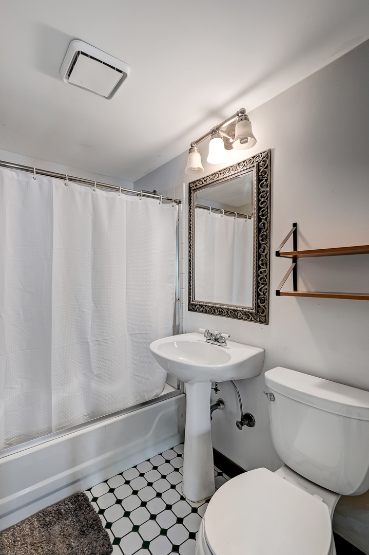 10511 S Hamlin Avenue, Chicago, IL 60655