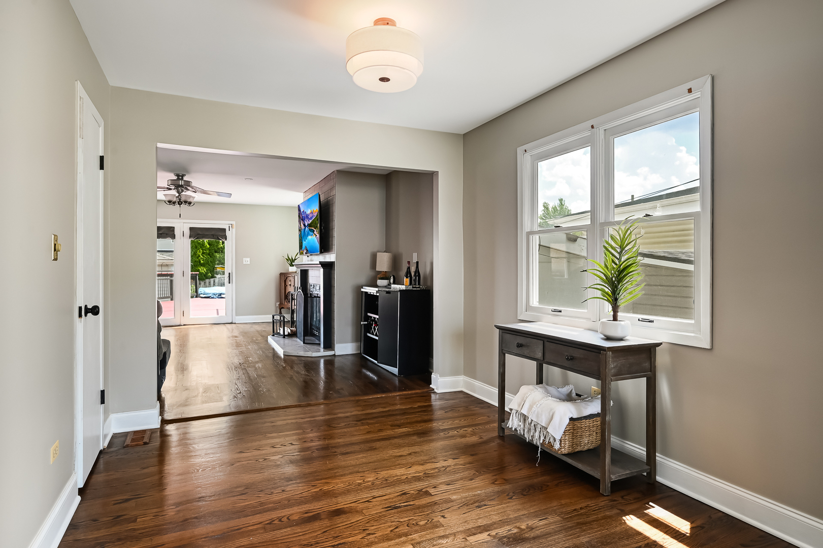 10511 S Hamlin Avenue, Chicago, IL 60655