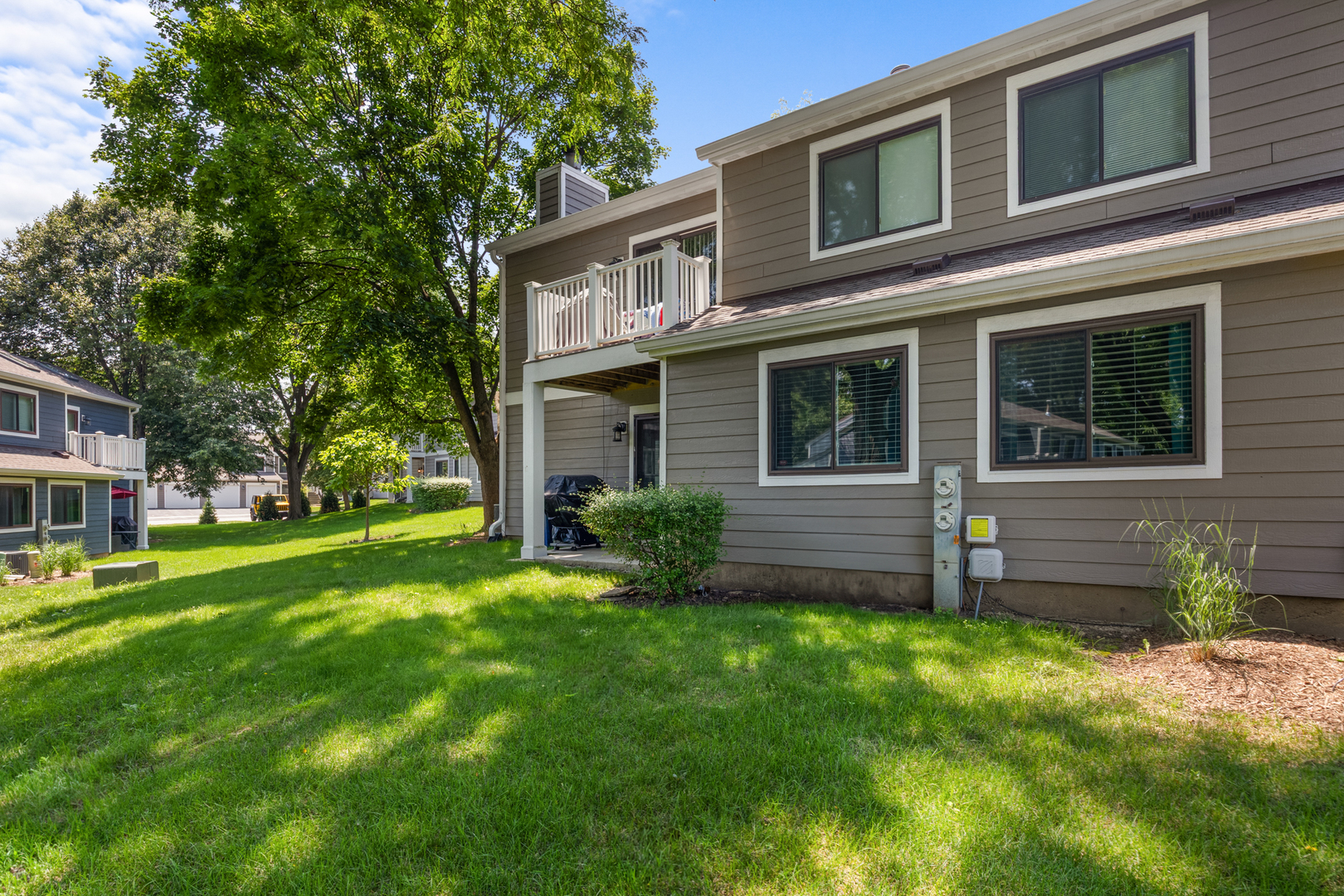 126 Manchester Court, Schaumburg, IL 60193