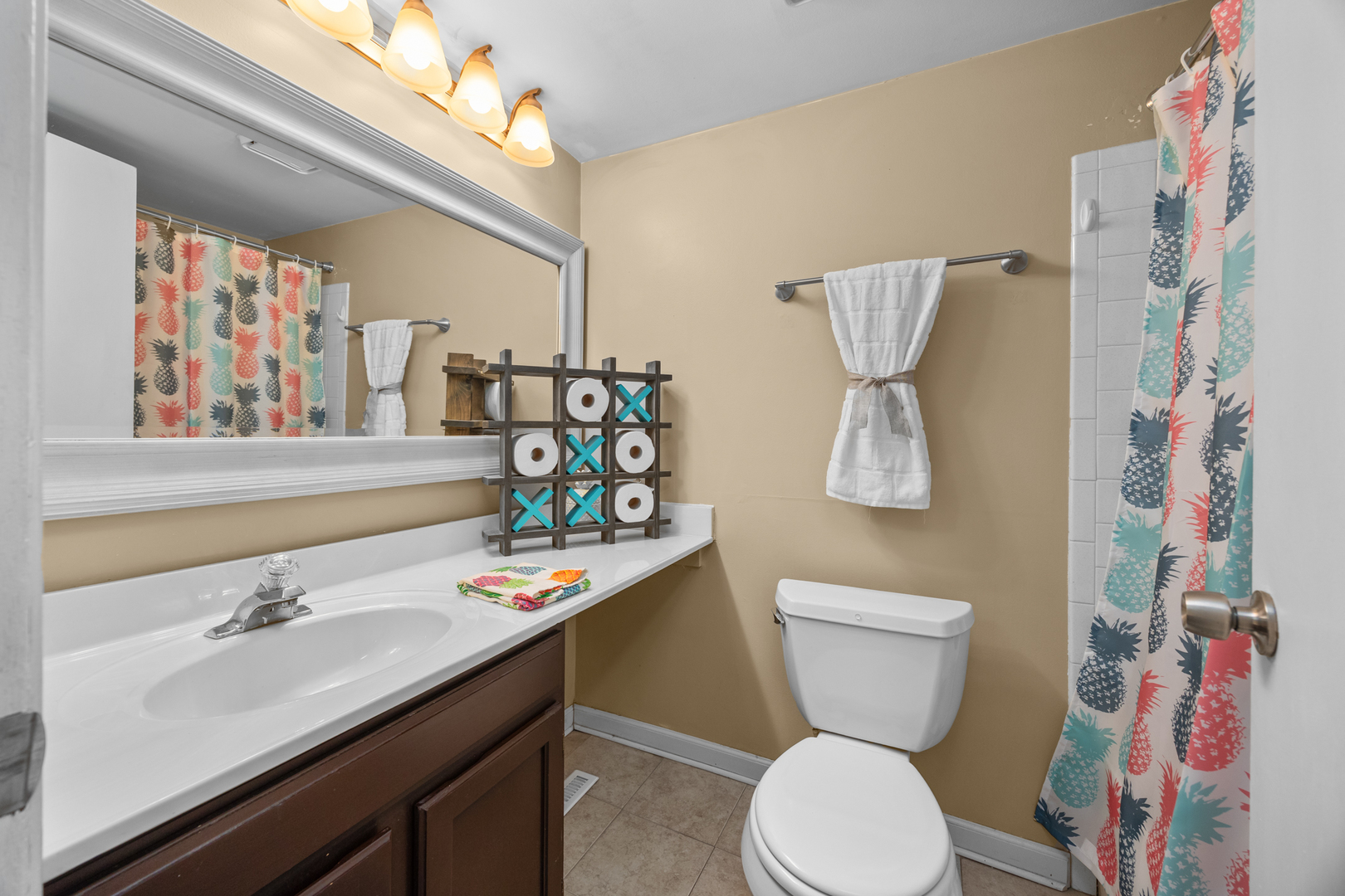 126 Manchester Court, Schaumburg, IL 60193