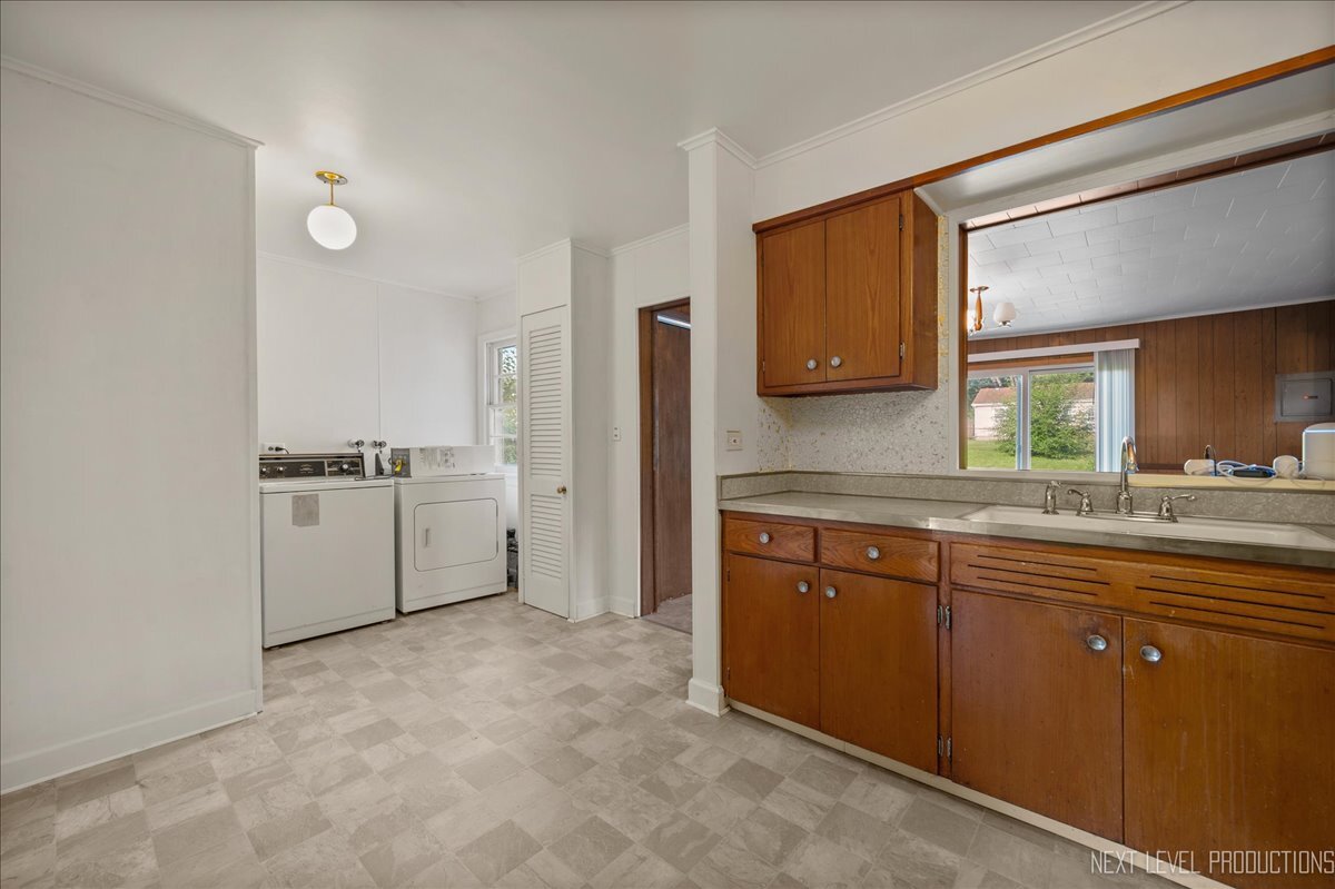 672 N Grace Street, Lombard, IL 60148