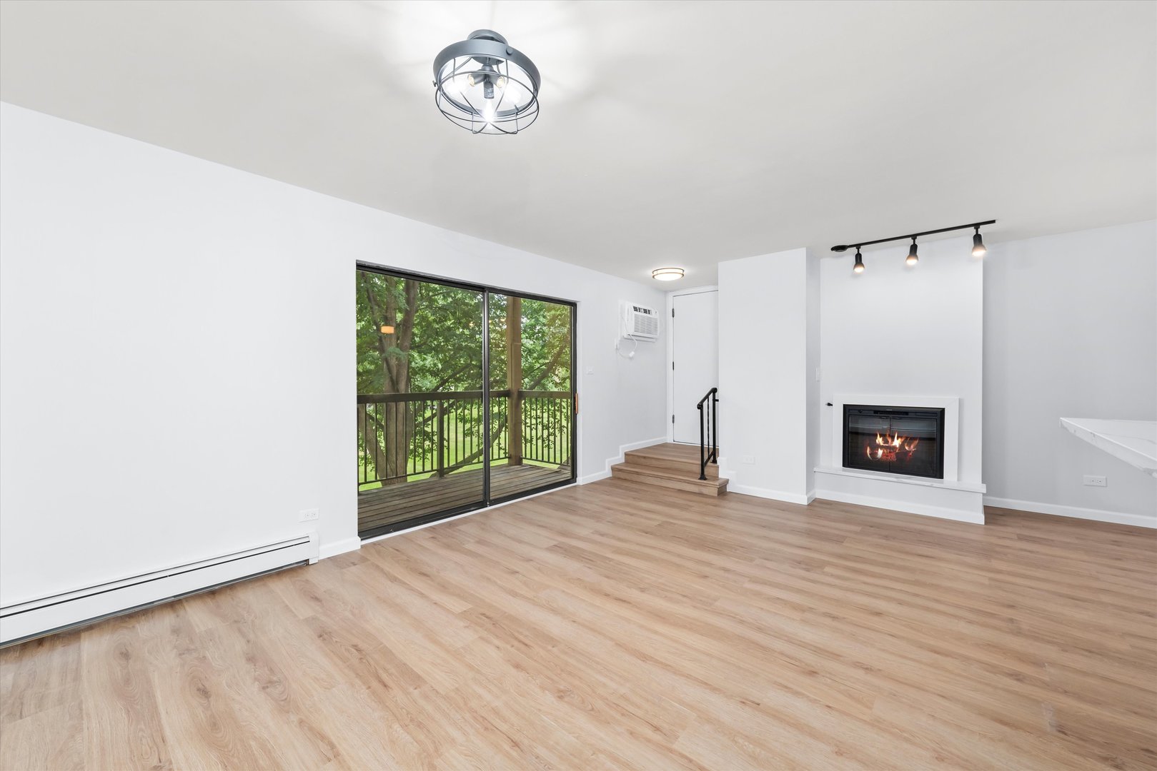 819 S Dwyer Avenue #D, Arlington Heights, IL 60005
