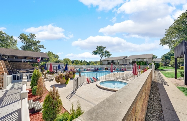 940 E Old Willow Road #304, Prospect Heights, IL 60070