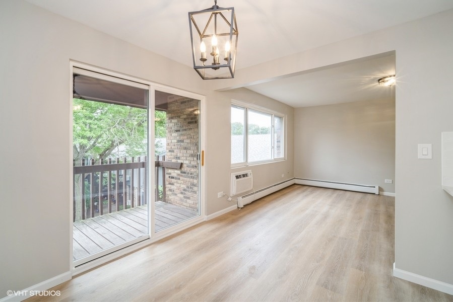 940 E Old Willow Road #304, Prospect Heights, IL 60070