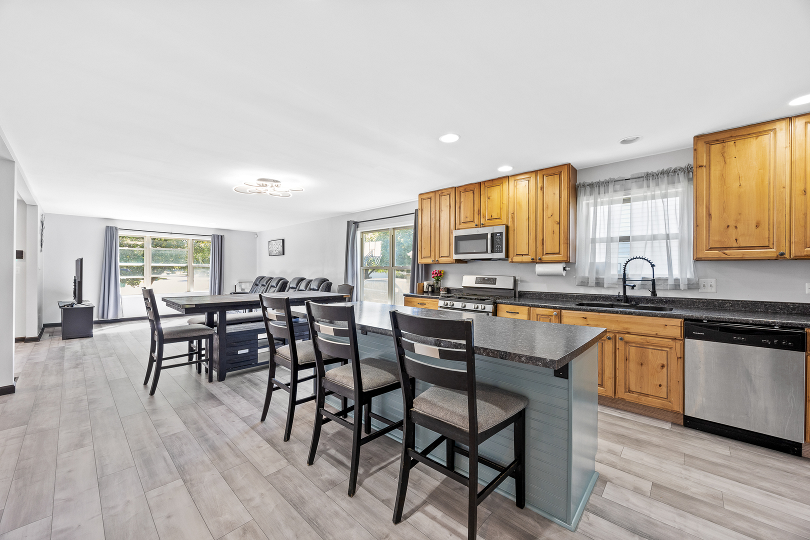 642 Sedge Meadow Avenue, Romeoville, IL 60446