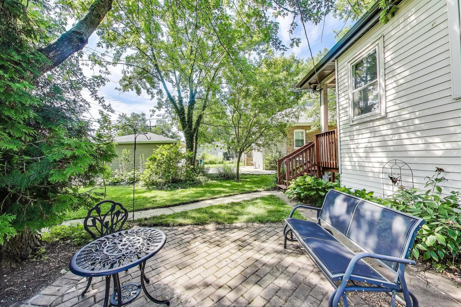 537 S Grace Street, Lombard, IL 60148