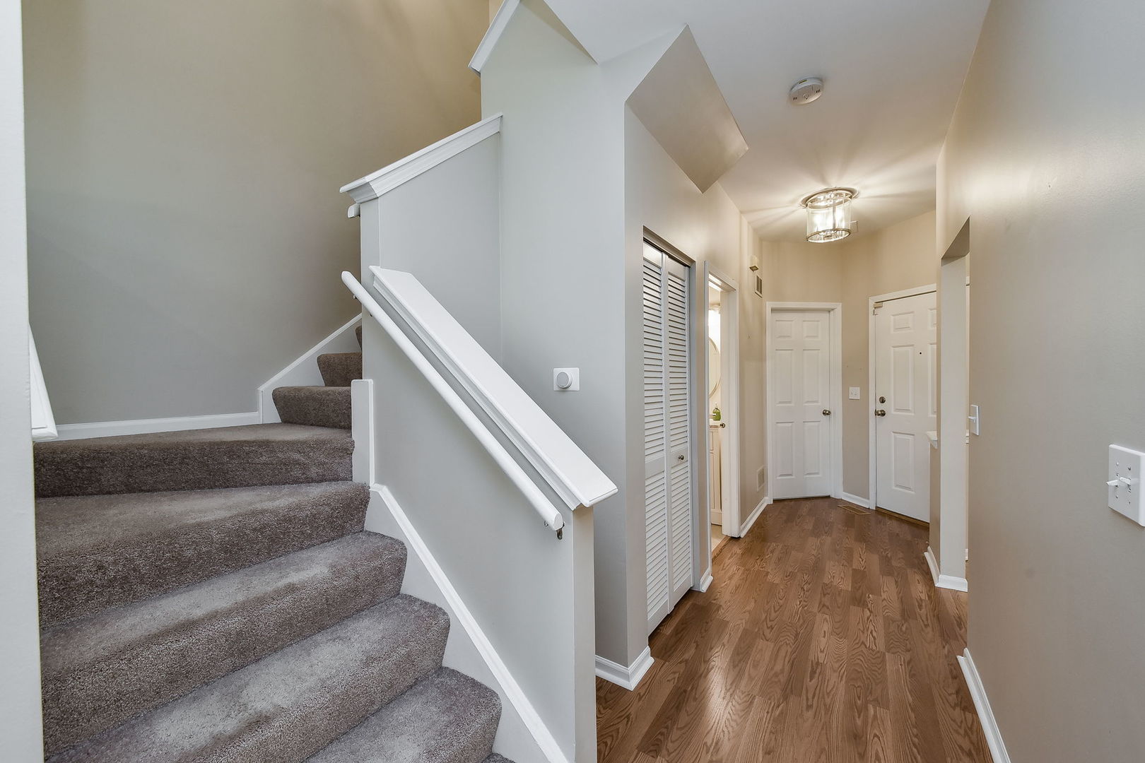 24 N Barton Trail #24, Batavia, IL 60510
