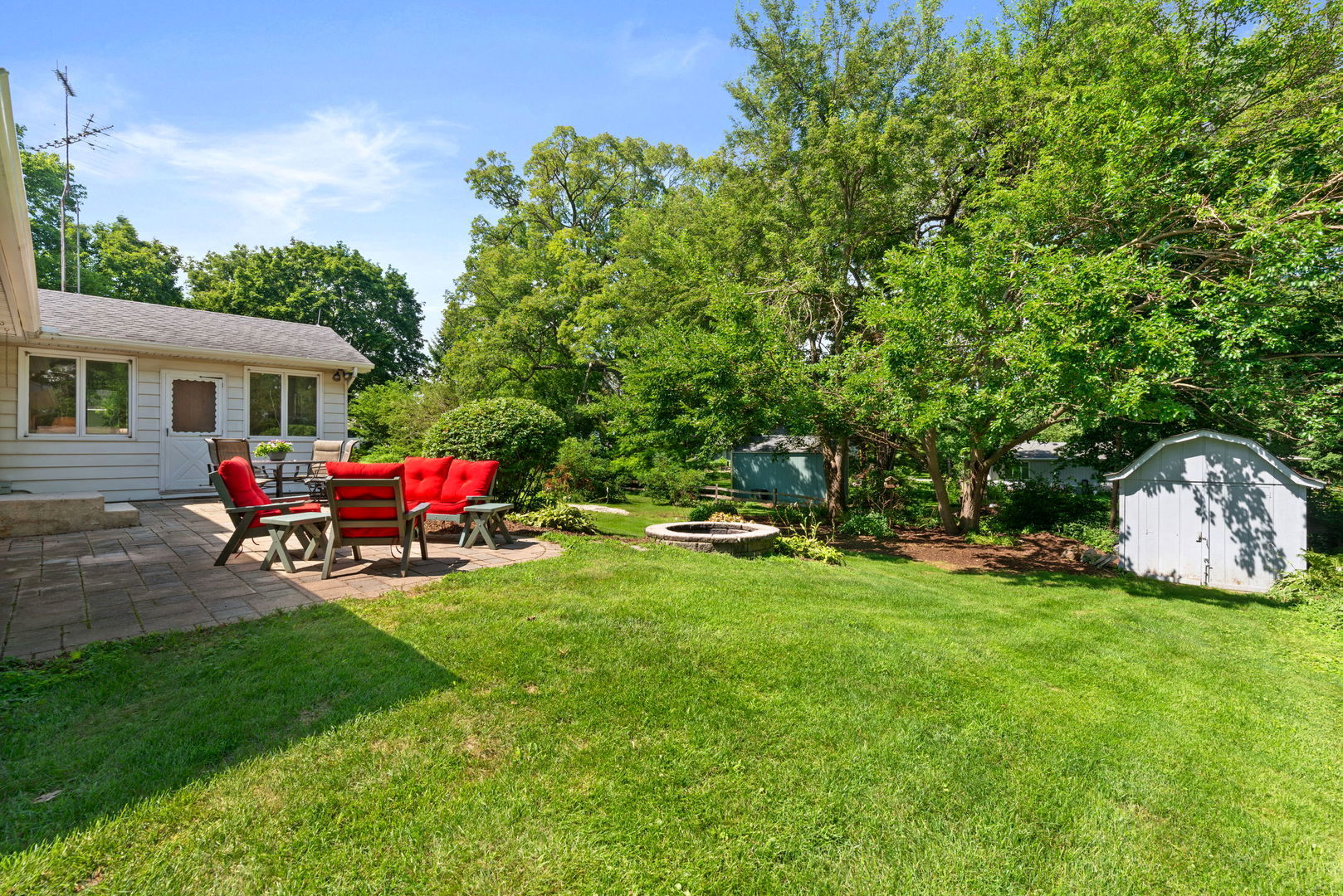43W836 Hughes Road, Elburn, IL 60119
