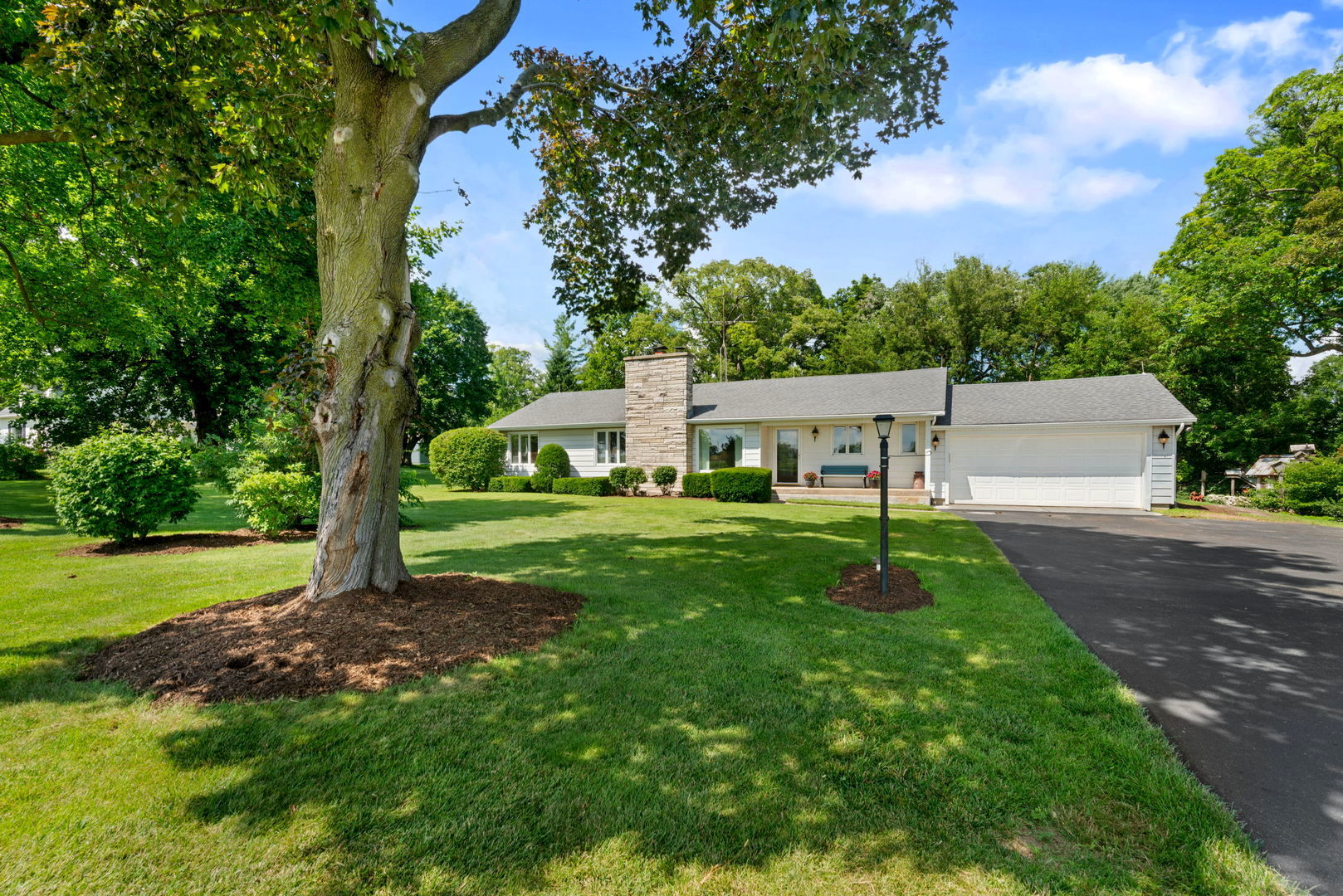 43W836 Hughes Road, Elburn, IL 60119