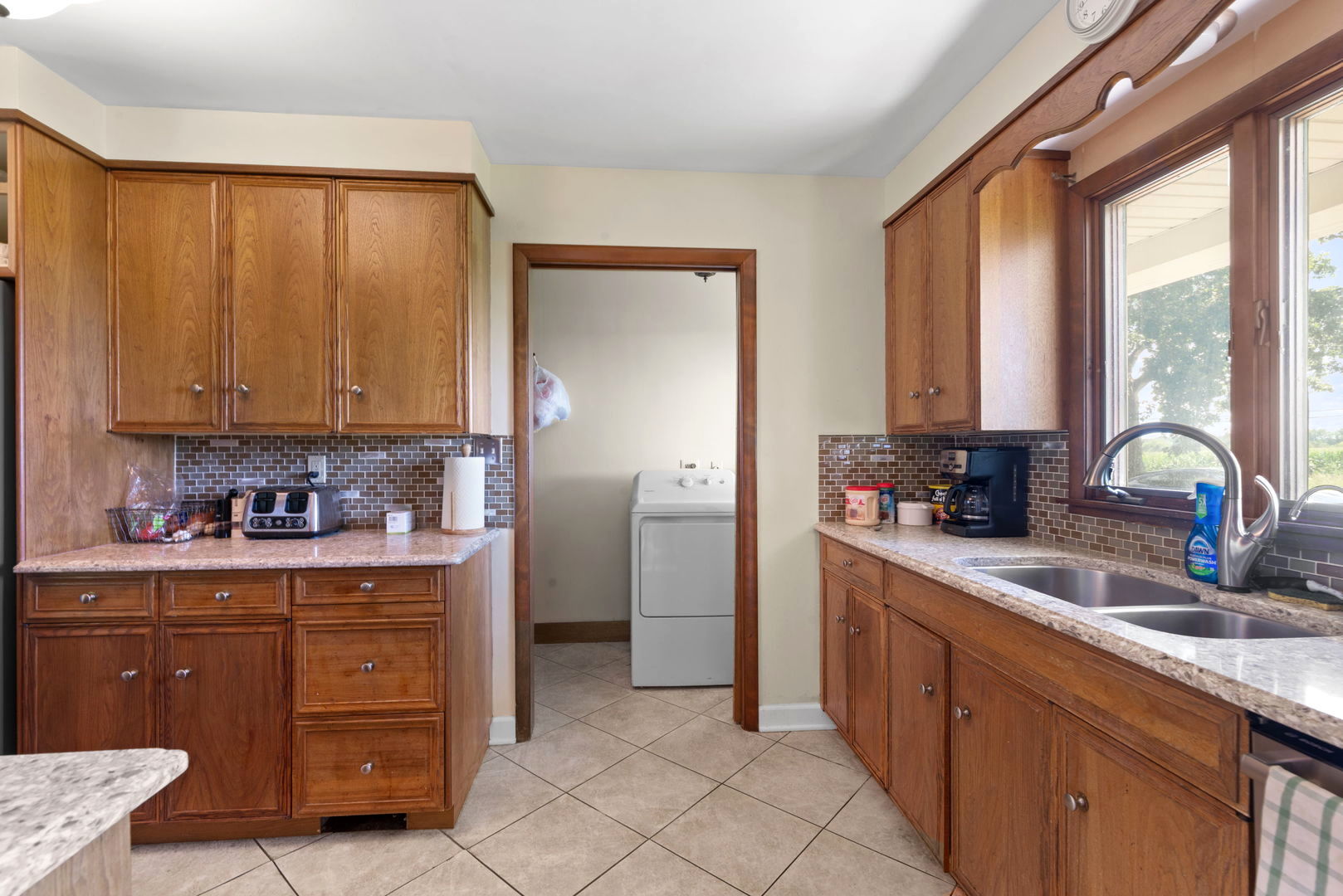 43W836 Hughes Road, Elburn, IL 60119