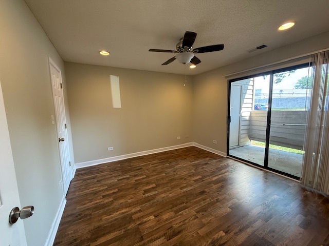 2064 N Rand Road #107, Palatine, IL 60074