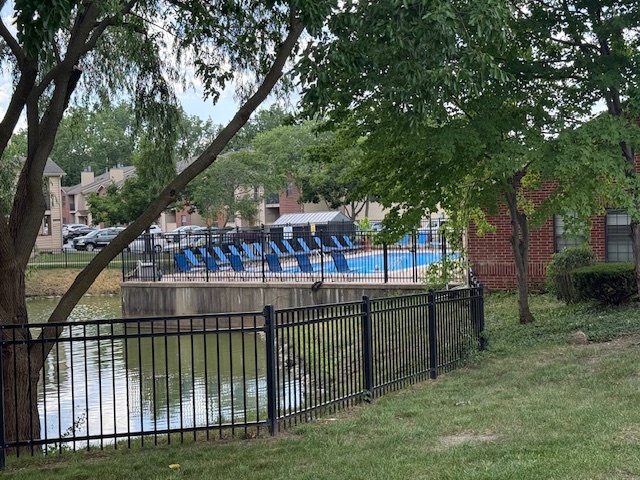 2064 N Rand Road #107, Palatine, IL 60074