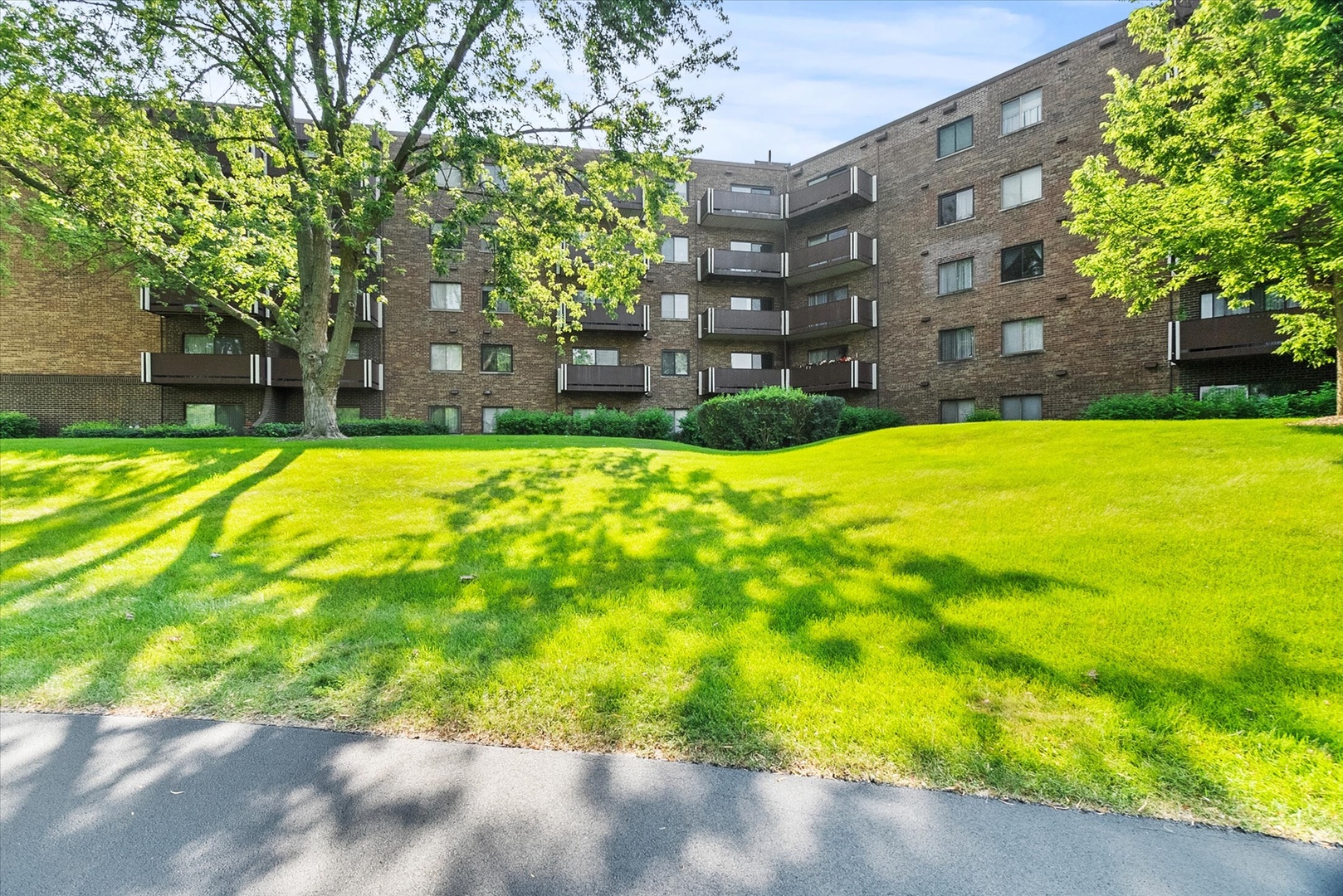 840 Wellington Avenue #315, Elk Grove Village, IL 60007