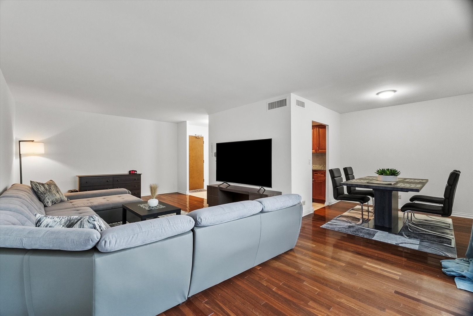 840 Wellington Avenue #315, Elk Grove Village, IL 60007