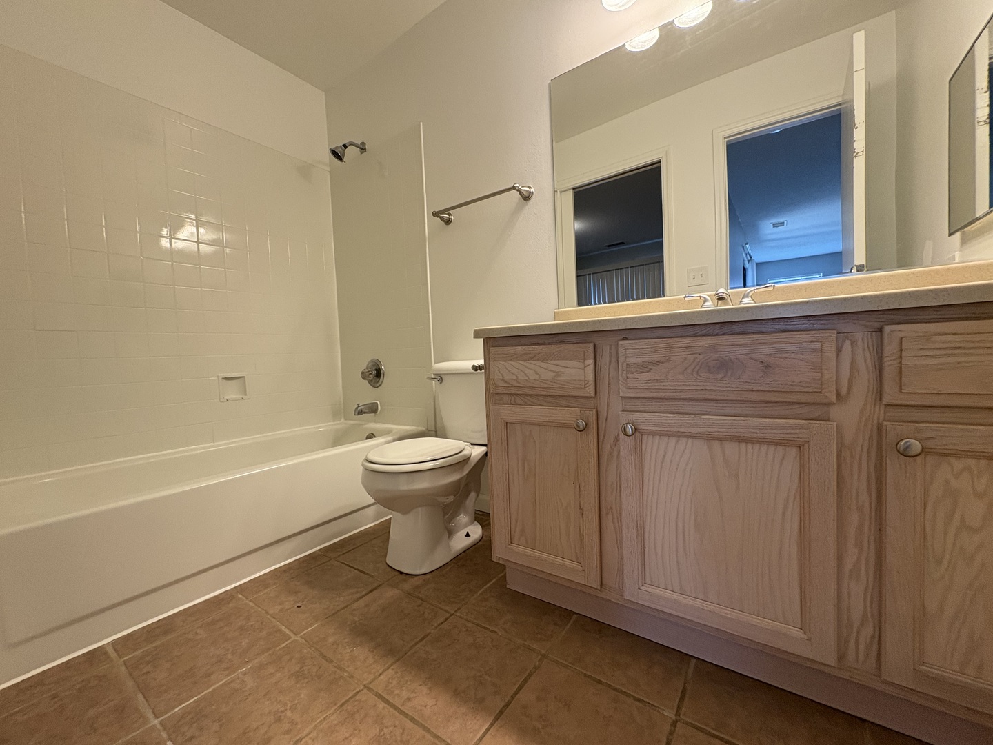 1975 N Hicks Road #108, Palatine, IL 60074