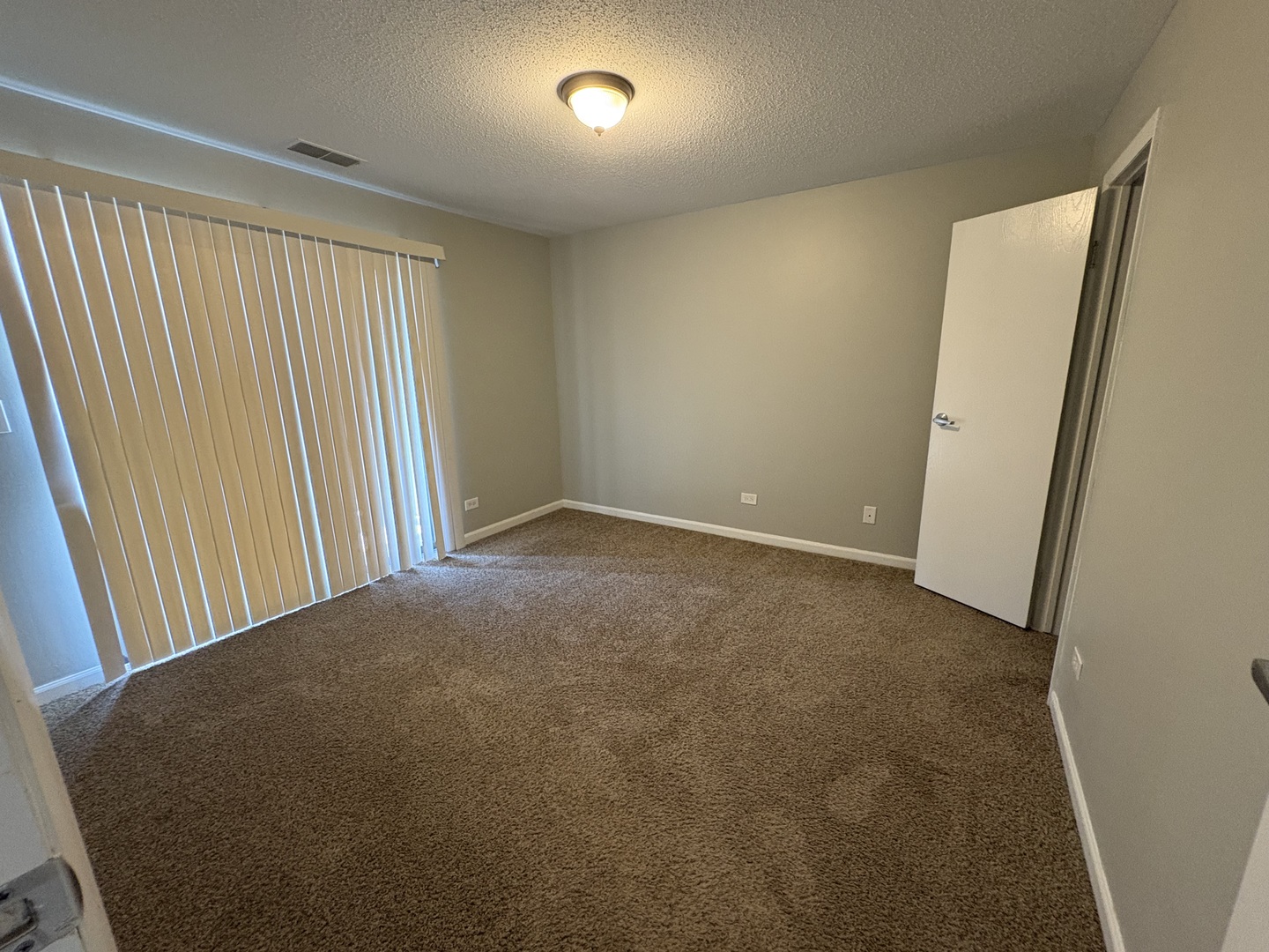 1975 N Hicks Road #108, Palatine, IL 60074